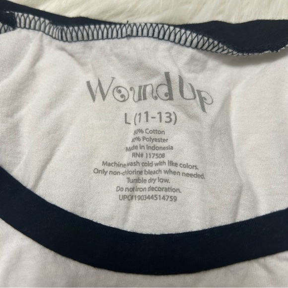 Size Large St. Patrick’s Day Baseball Tee with Glitter Heart E2 - Picture 4 of 4